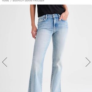 Splendid Bootcut Denim Jeans - Light Blue, size29
New with Tags!